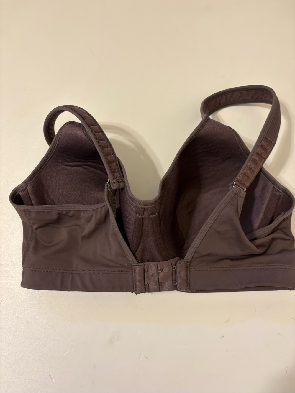 Breezies underwire Bra in Dark Brown - Picture 2 of 4